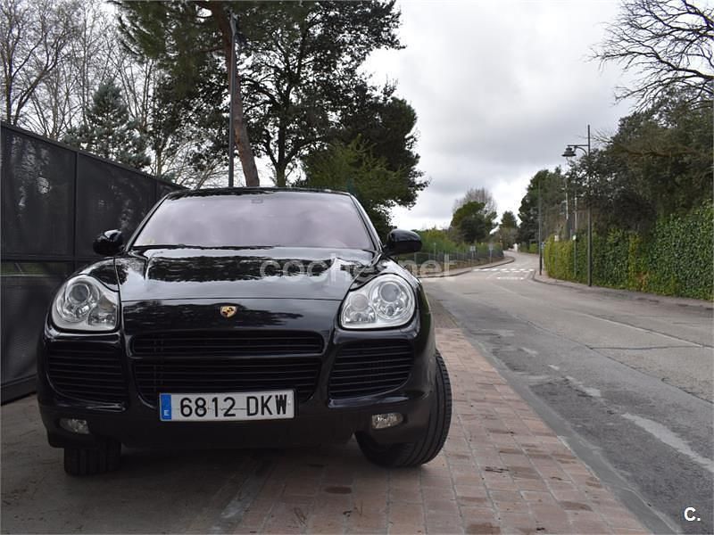 Usado Porsche Cayenne Turbo 450 CV (330 kW) 2005 Negro SUV