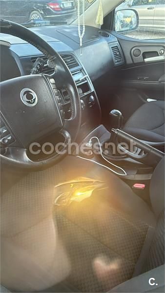 Usado Ssangyong (KGM) Kyron 141 CV (103 kW) 2008 Negro SUV
