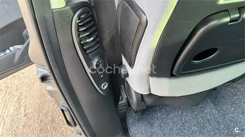 Usado Citroën C8 Seduction 136 CV (100 kW) 2011 Marrón Monovolumen