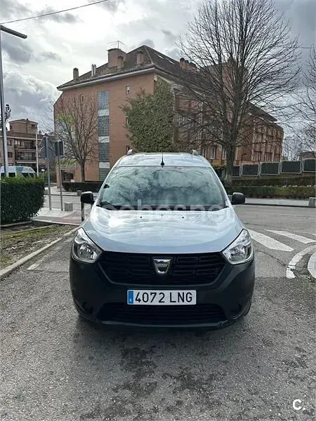 Usado Dacia Dokker 102 CV (75 kW) 2019 Blanco Monovolumen