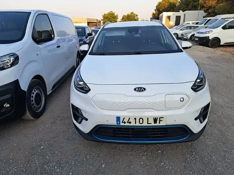 Usado Kia e-Niro 150 kW (204 CV) 2022 Blanco SUV