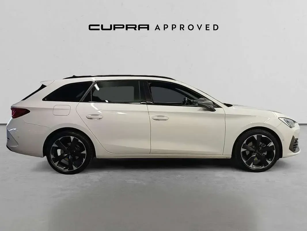 Usado Cupra Leon 150 CV (110 kW) 2023 Blanco Utilitario
