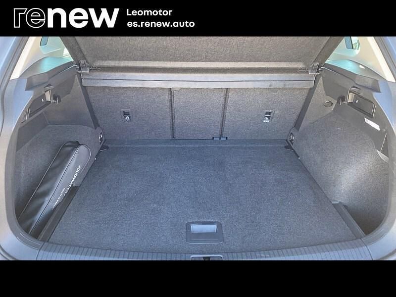 Usado VW Tiguan Life 150 CV (110 kW) 2023 Gris ceres SUV
