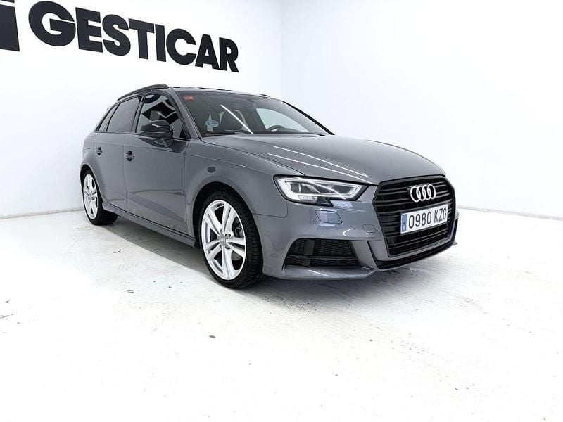 Usado Audi A3 S-Line 150 CV (110 kW) 2019 Gris Berlina