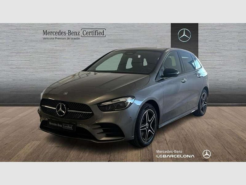 Gris montaña Usado 2024 Mercedes B250e AMG line Monovolumen | 36.900 € (Buen precio) - Imagen 1/4