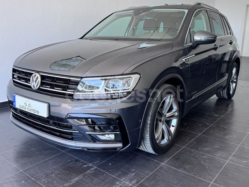 Gris / plata Usado 2020 VW Tiguan R-line SUV | 27.990 € (Precio justo) - Imagen 1/4