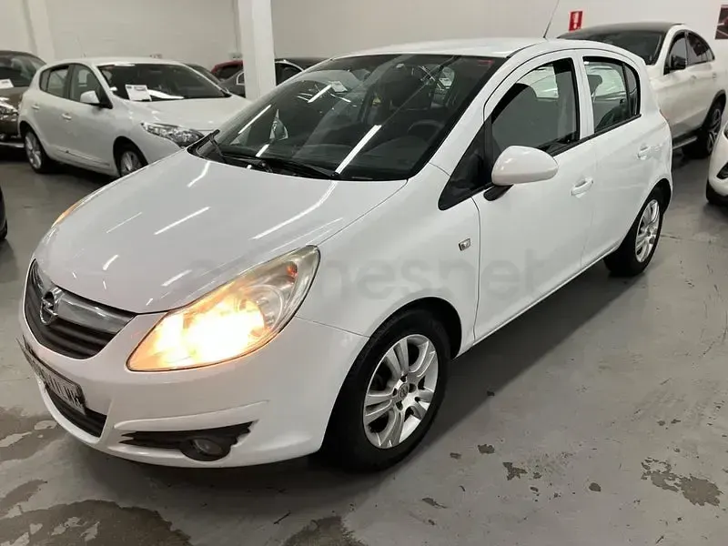 Usado Opel Corsa Cosmo 75 CV (55 kW) 2009 Blanco Utilitario
