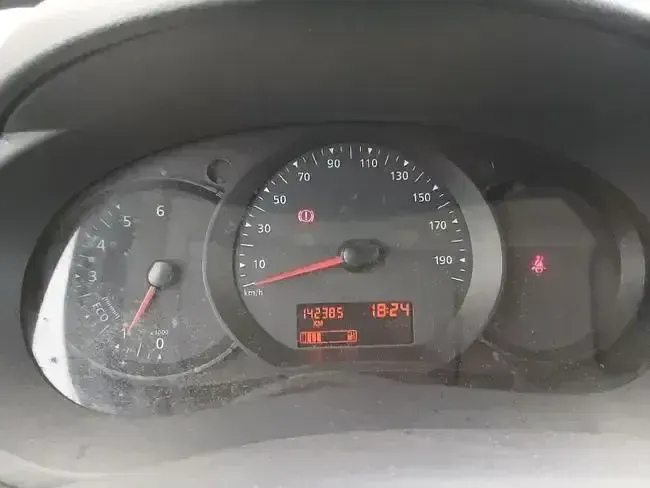 Usado Renault Kangoo 75 CV (55 kW) 2019 Blanco Monovolumen