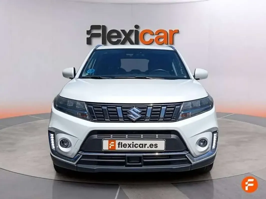 Usado Suzuki Vitara 129 CV (94 kW) 2023 Beige SUV