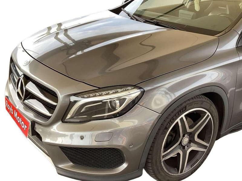 Usado Mercedes GLA220 AMG line 177 CV (130 kW) 2016 Gris SUV