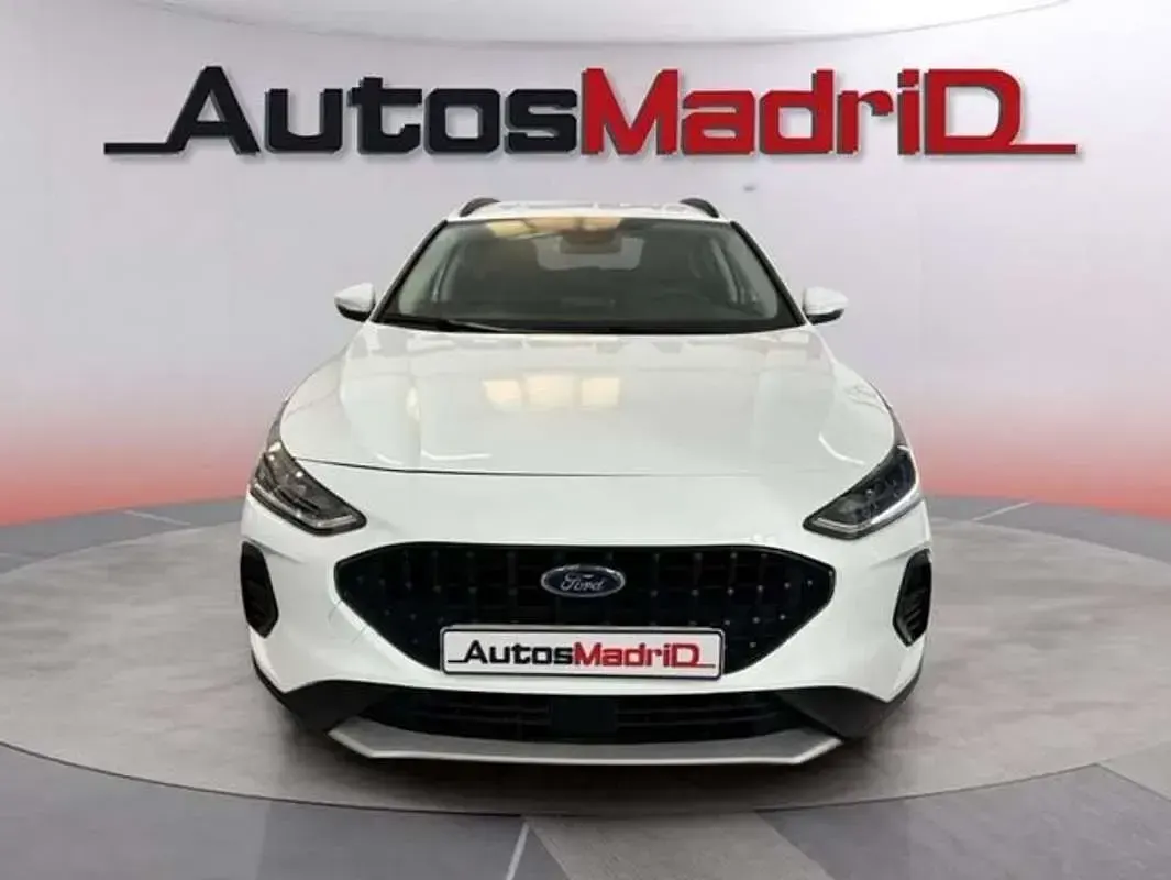 Usado Ford Focus Active 156 CV (114 kW) 2022 Blanco Berlina