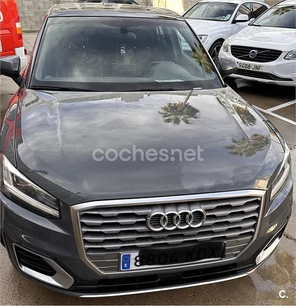 Usado Audi Q2 Sport 116 CV (85 kW) 2017 Gris / plata SUV