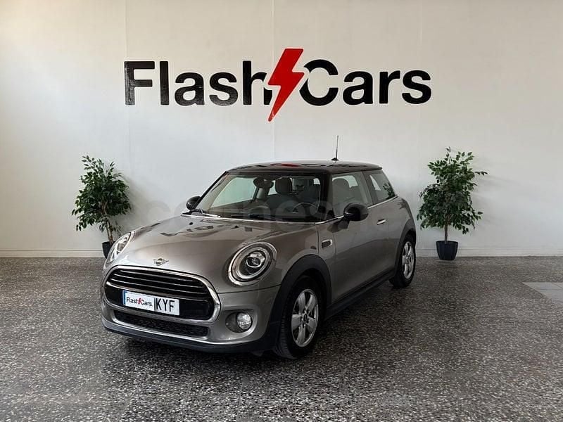 Usado Mini Cooper 136 CV (100 kW) 2019 Gris / plata Utilitario