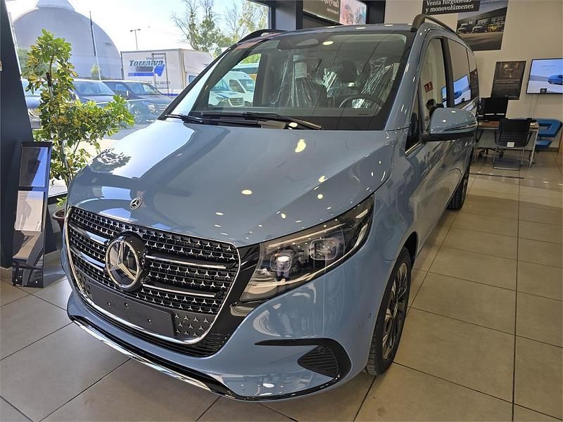 Azul Nuevo 2025 Mercedes V220 Avantgarde Monovolumen | 79.000 € - Imagen 1/4