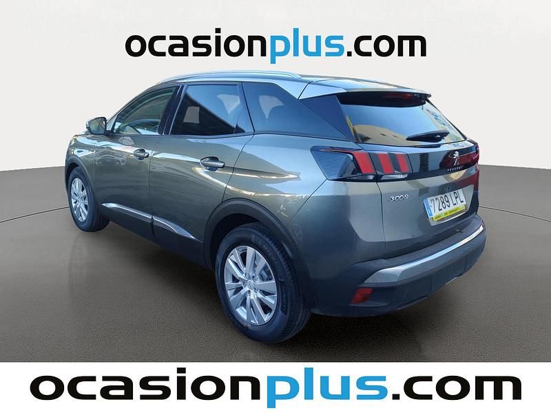 Usado Peugeot 3008 Style 130 CV (95 kW) 2021 Gris / plata SUV