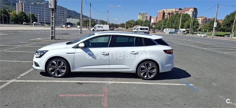 Usado Renault Mégane GrandTour Business 140 CV (102 kW) 2019 Blanco Familiar