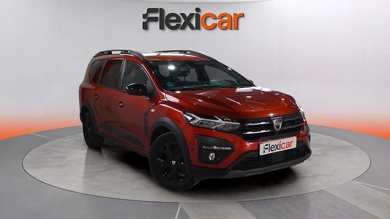Usado Dacia Jogger Comfort 101 CV (74 kW) 2022 Naranja Monovolumen