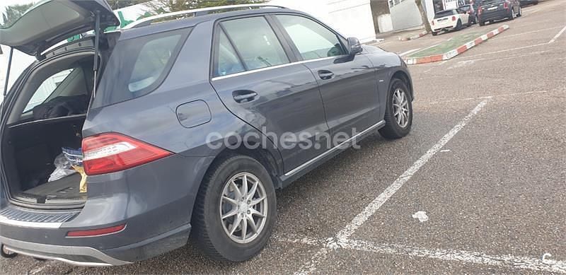 Usado Mercedes ML250 204 CV (150 kW) 2012 Azul SUV