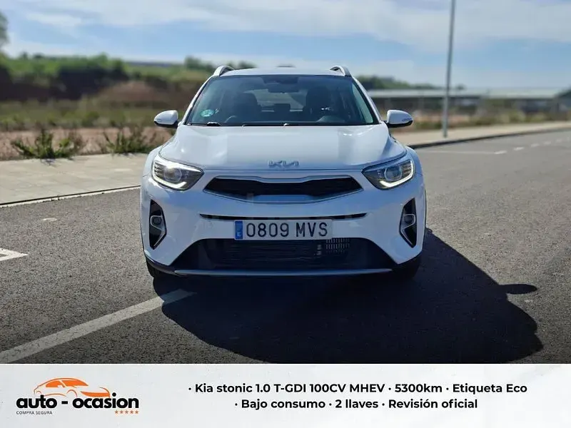 Usado Kia Stonic 100 CV (73 kW) 2024 Blanco SUV