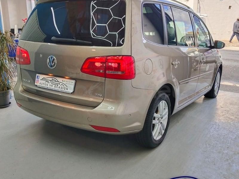 Usado VW Touran Edition 105 CV (77 kW) 2012 Marrón Monovolumen