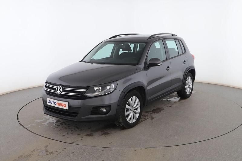 Gris Usado 2014 VW Tiguan SUV | 14.499 € (Precio justo) - Imagen 1/3