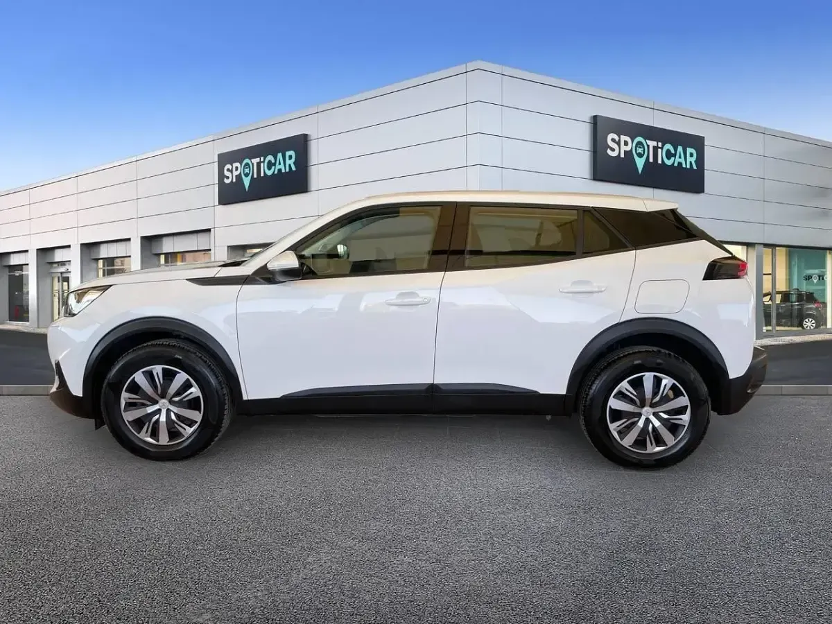 Usado Peugeot 2008 Active 100 CV (73 kW) 2020 Blanco SUV