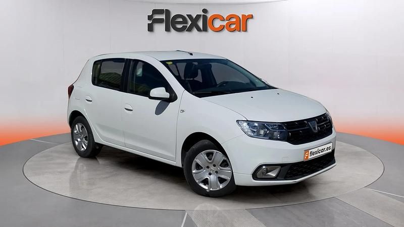 Usado Dacia Sandero Comfort 95 CV (69 kW) 2020 Blanco Utilitario