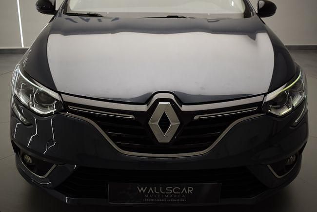Usado Renault Mégane IV LIMITED 140 CV (102 kW) 2019 Azul Berlina