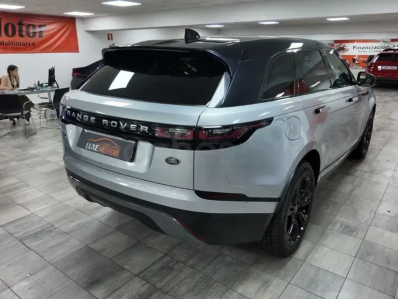 Usado Land Rover Range Rover Velar HSE 204 CV (150 kW) 2021 Gris / plata SUV