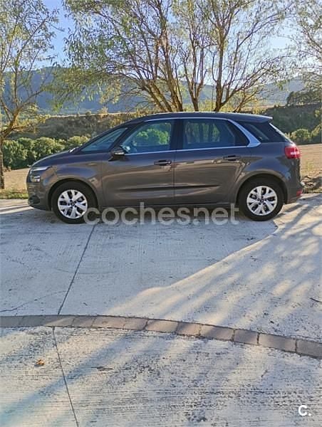 Usado Citroën C4 Picasso Feel 130 CV (95 kW) 2015 Gris / plata Monovolumen