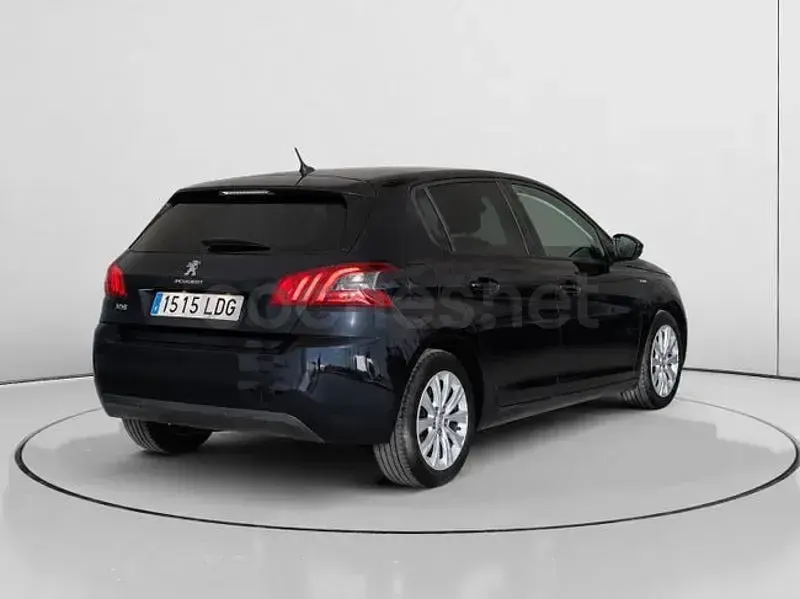 Usado Peugeot 308 Style 130 CV (95 kW) 2019 Negro Berlina
