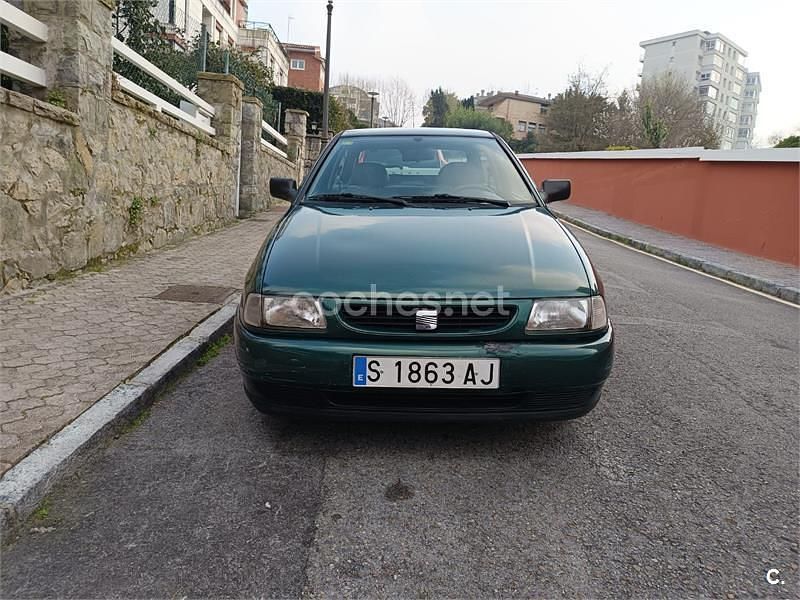 Usado Seat Ibiza 60 CV (44 kW) 1997 Verde Utilitario