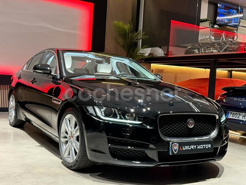 Negro Usado 2019 Jaguar XE SE Berlina | 16.900 € (Precio justo) - Imagen 1/4