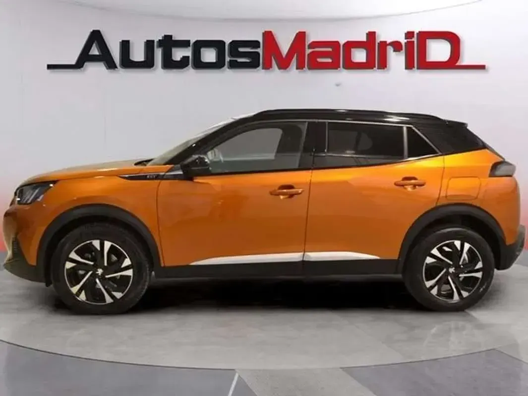 Begagnad Peugeot 2008 GT 131 HK (96 kW) 2023 Orange SUV