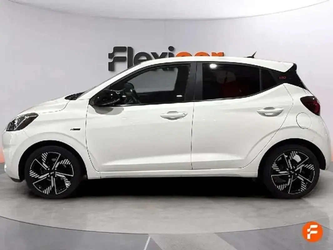 Usado Hyundai i10 N Line 84 CV (61 kW) 2024 Blanco Utilitario