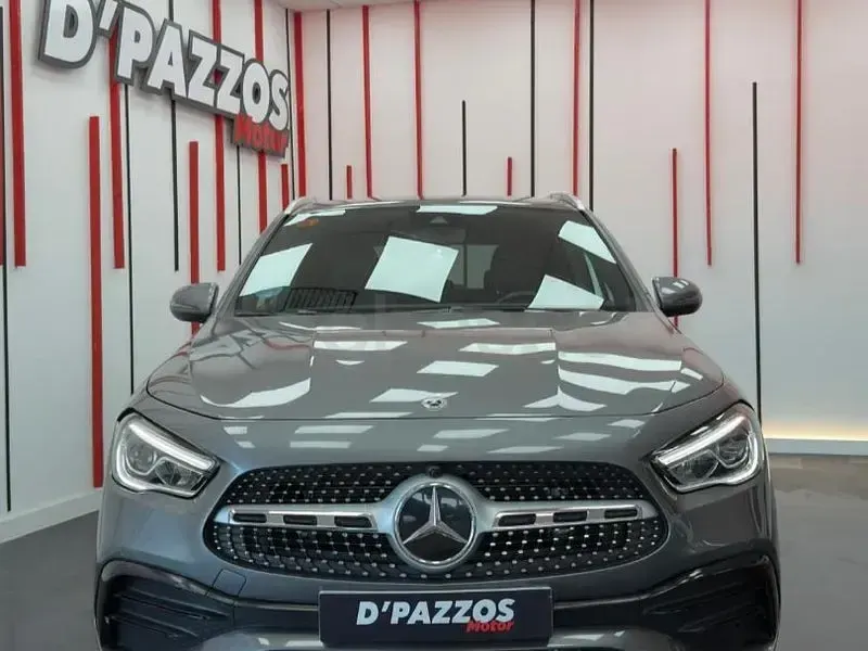 Usado Mercedes GLA200 150 CV (110 kW) 2021 Gris / plata SUV