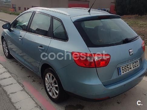 Usado Seat Ibiza ST Style 90 CV (66 kW) 2010 Azul Familiar