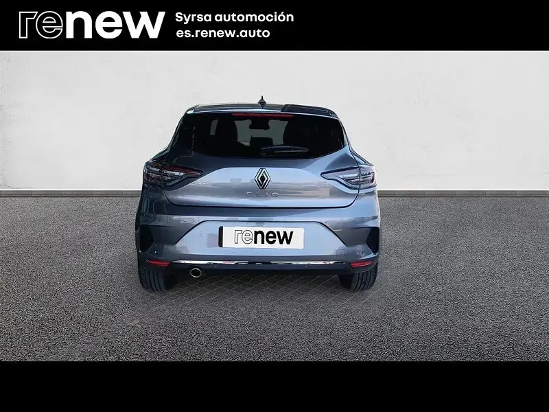 Usado Renault Clio V Techno 100 CV (73 kW) 2025 Gris Berlina