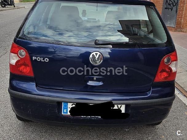 Usado VW Polo Conceptline 65 CV (47 kW) 2002 Azul Berlina
