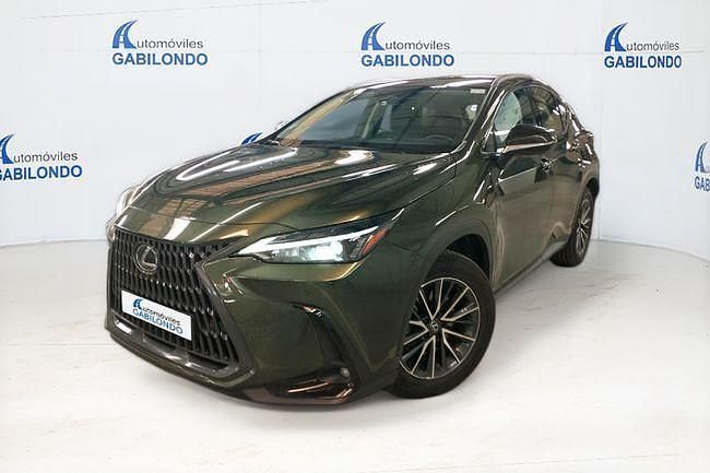 Verde Usado 2023 Lexus NX350h Business Edition SUV | 44.900 € (Buen precio) - Imagen 1/4