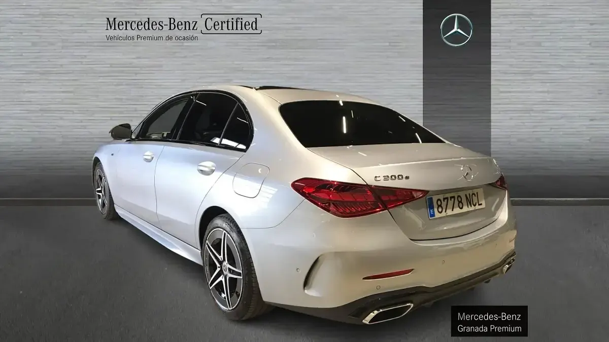 Usado Mercedes C300e 313 CV (230 kW) 2025 Gris Berlina