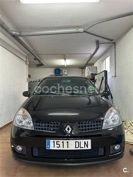 Negro Usado 2005 Renault Clio II Berlina | 10.000 € (Caro) - Imagen 1/4