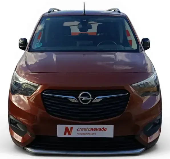 Usado Opel Combo Life Business 102 CV (75 kW) 2022 Marrón