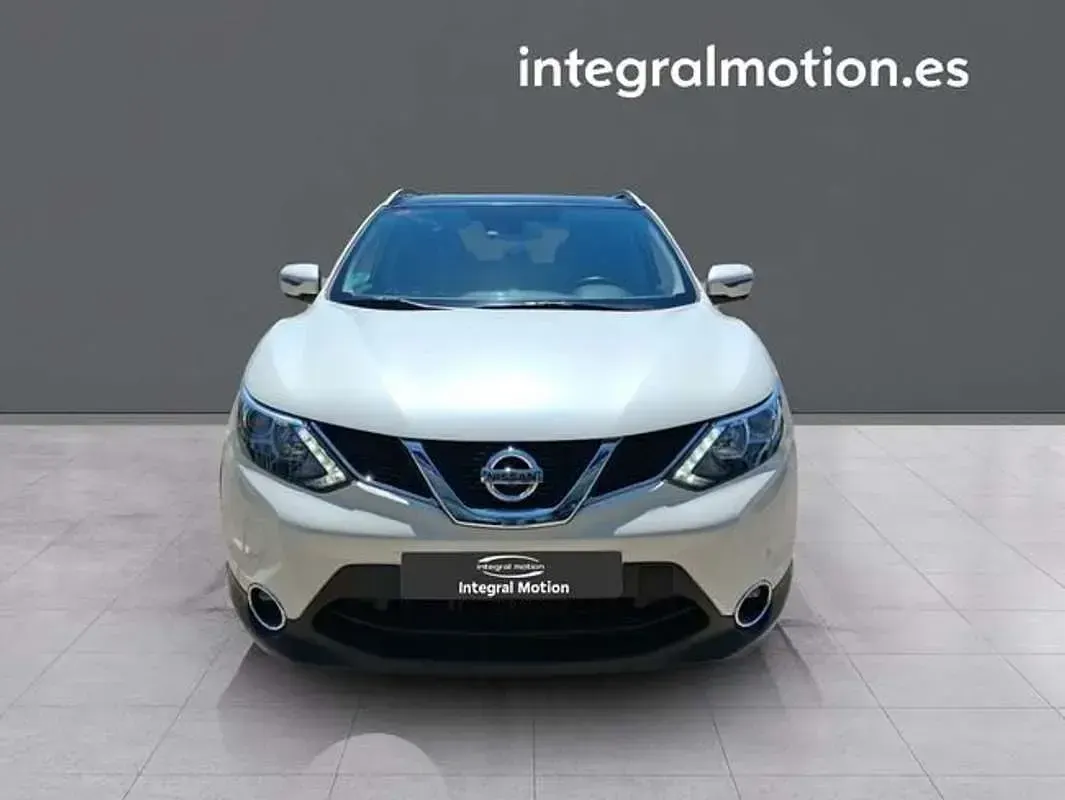Usado Nissan Qashqai Acenta 116 CV (85 kW) 2015 Blanco SUV