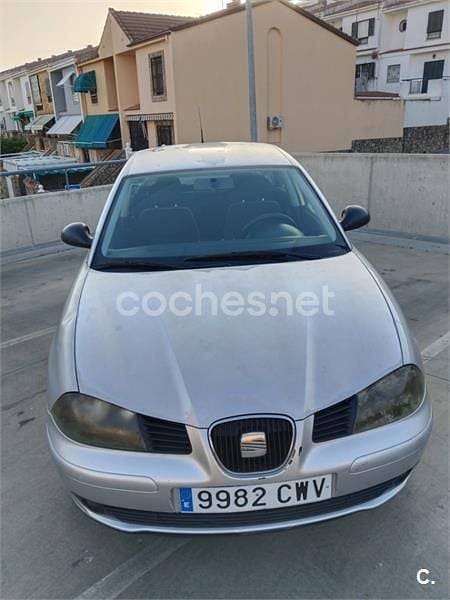 Gris / plata Usado 2004 Seat Cordoba Stylance Berlina | 2500 € (Precio justo) - Imagen 1/4