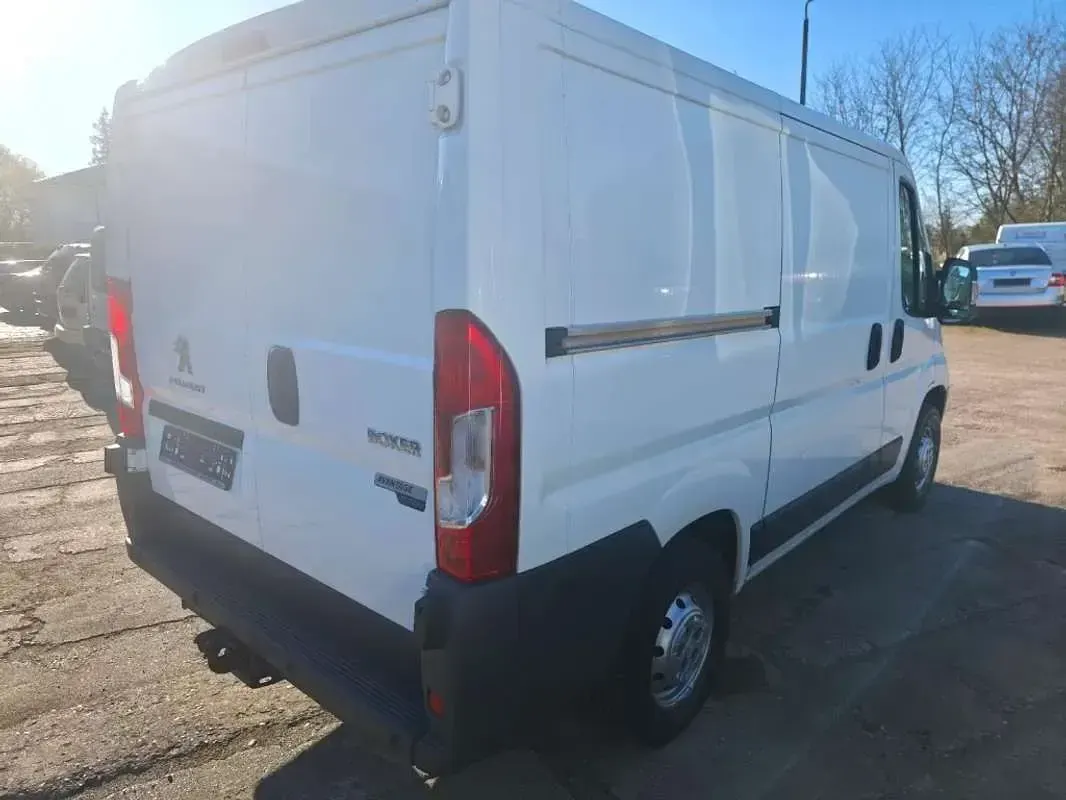Usado Peugeot Boxer 131 CV (96 kW) 2016 Blanco Van
