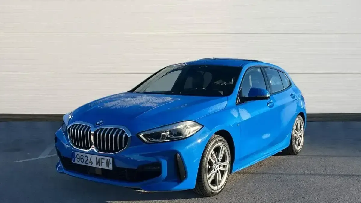 Occasion BMW 118 Comfort Edition 150 PK (110 kW) 2023 Blauw Hatchback