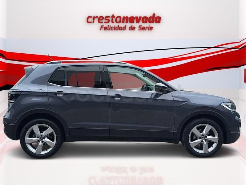 Usado VW T-Cross Sportline 110 CV (80 kW) 2022 Gris / plata SUV