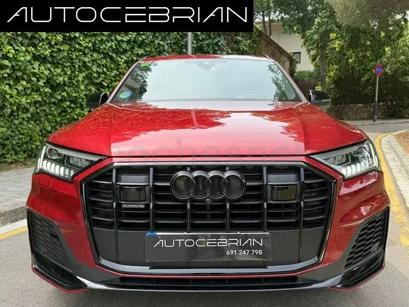 Usado Audi Q7 Ambiente 286 CV (210 kW) 2022 Granate SUV