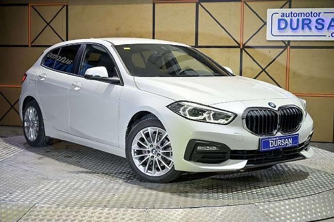 Usado BMW 118 Comfort Edition 150 CV (110 kW) 2020 Blanco Utilitario